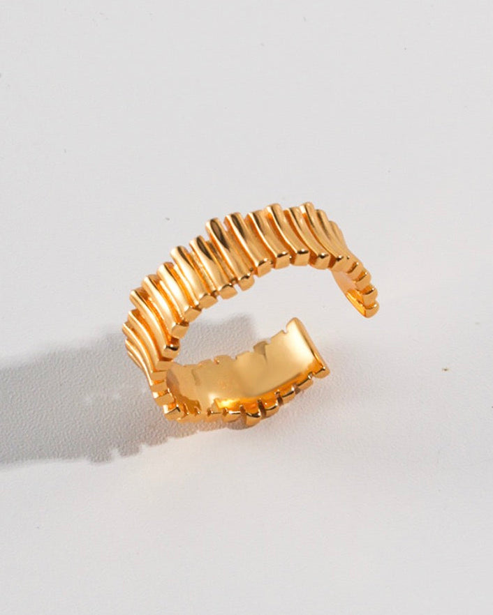 Molten Wavy Band Ring