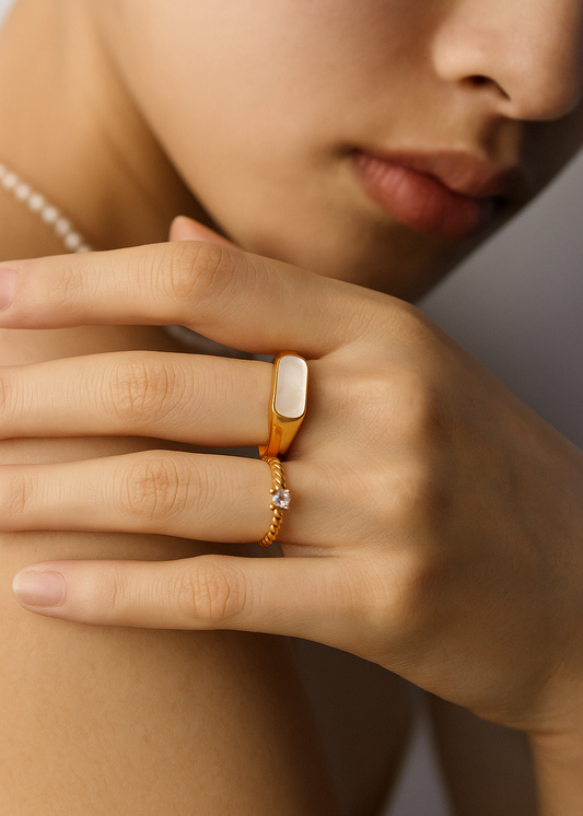 Mother-of-Pearl Ring | S925 Sterling Silver